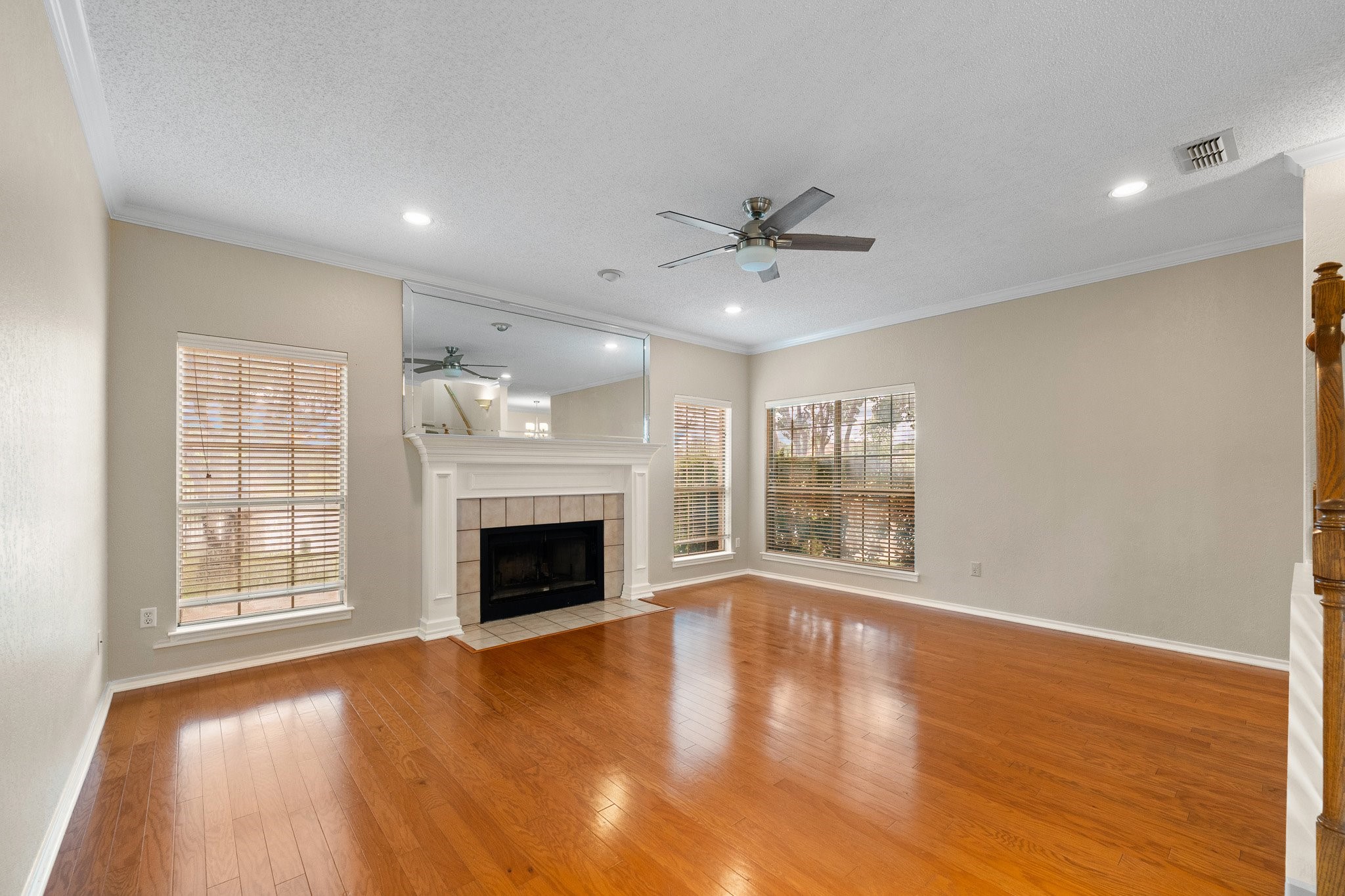 5956 River Bend Drive Benbrook TX 76132