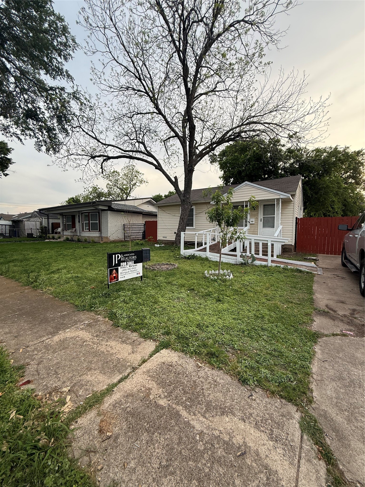217 NW 14th Street Grand Prairie TX 75050