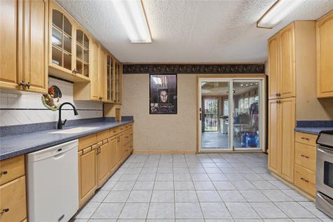1517 Wiggins Road Maypearl TX 76064