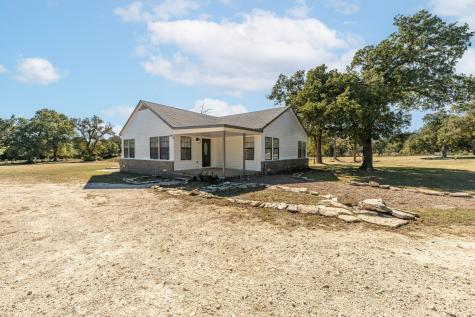 688 Private Road 1152 Stephenville TX 76401