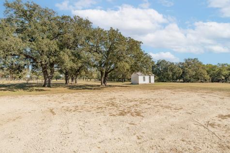 688 Private Road 1152 Stephenville TX 76401