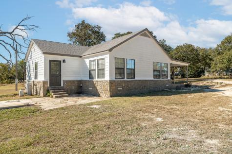 688 Private Road 1152 Stephenville TX 76401