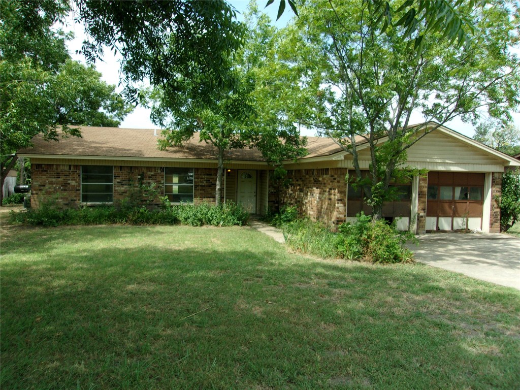 214 Vista Drive Granbury TX 76049