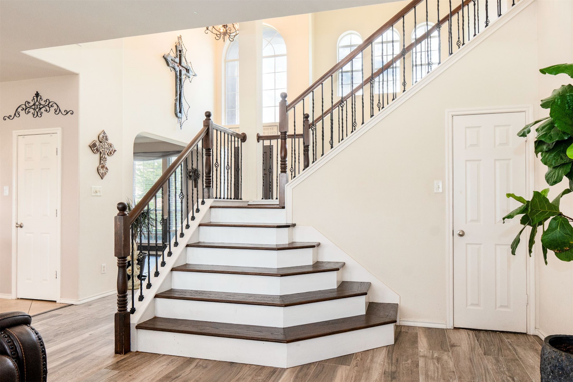 5448 Lori Valley Lane Fort Worth TX 76244