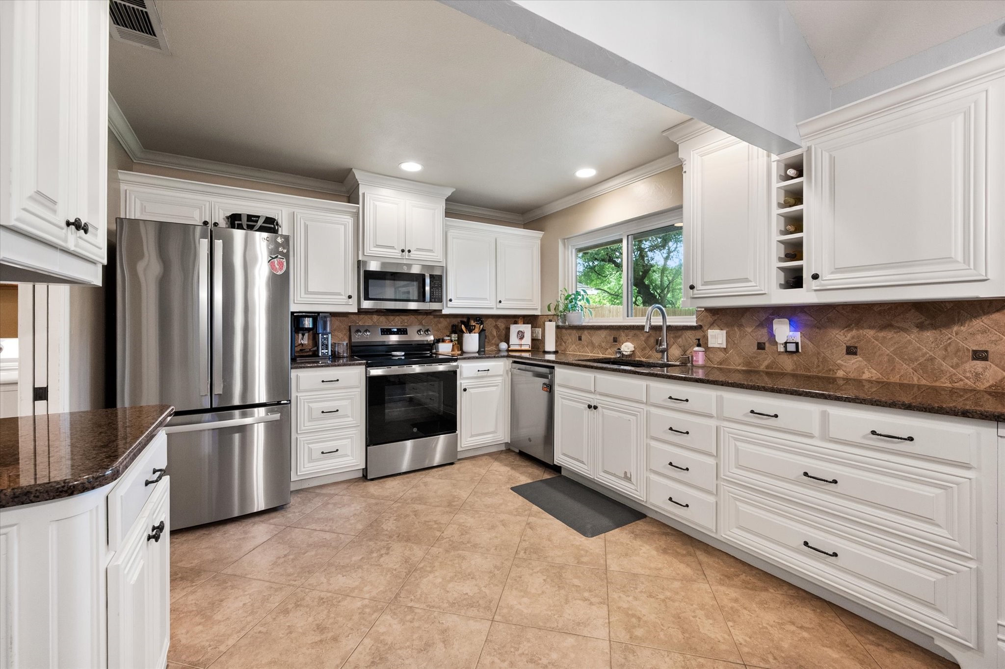 1229 Brookfield Lane Mansfield TX 76063