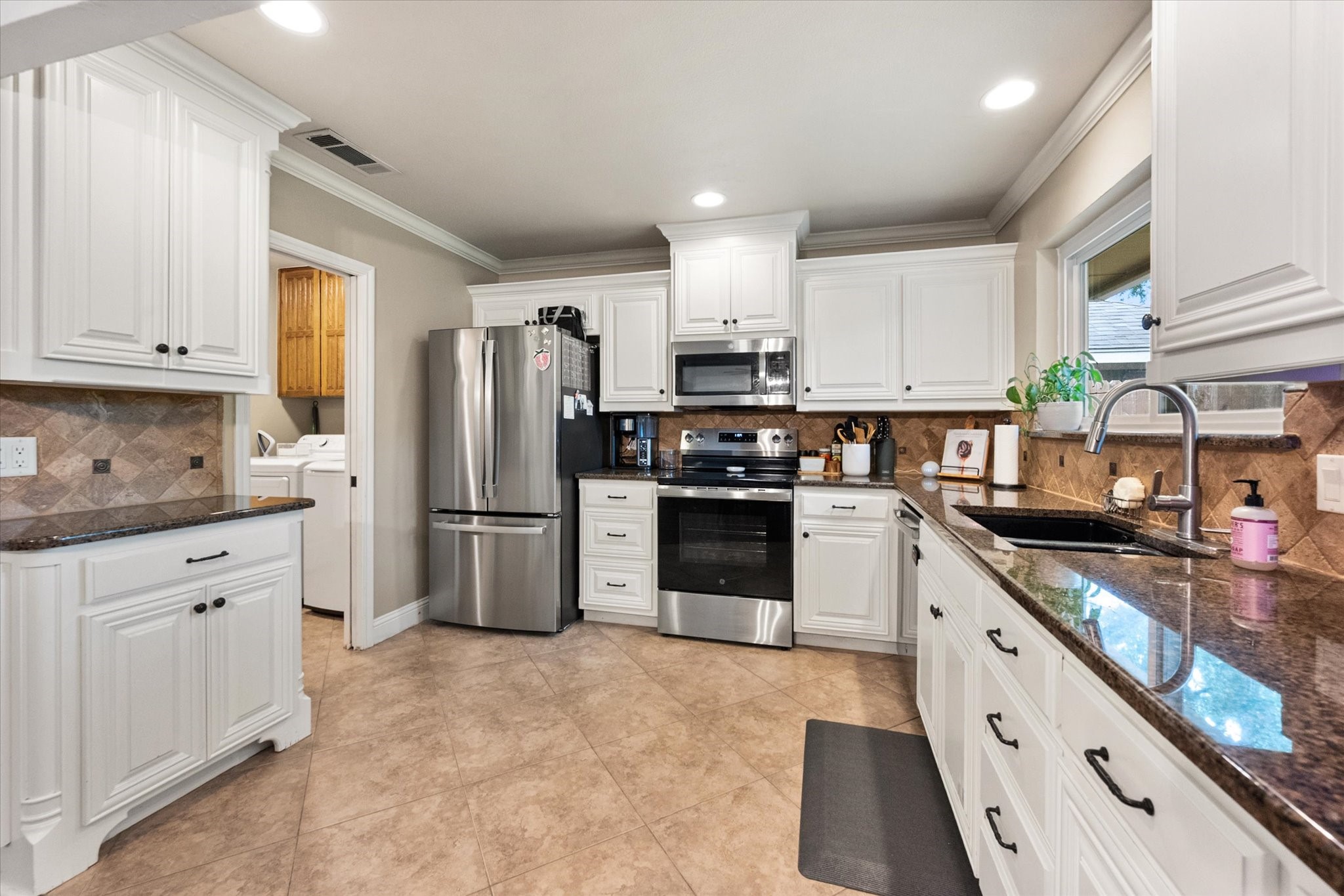 1229 Brookfield Lane Mansfield TX 76063