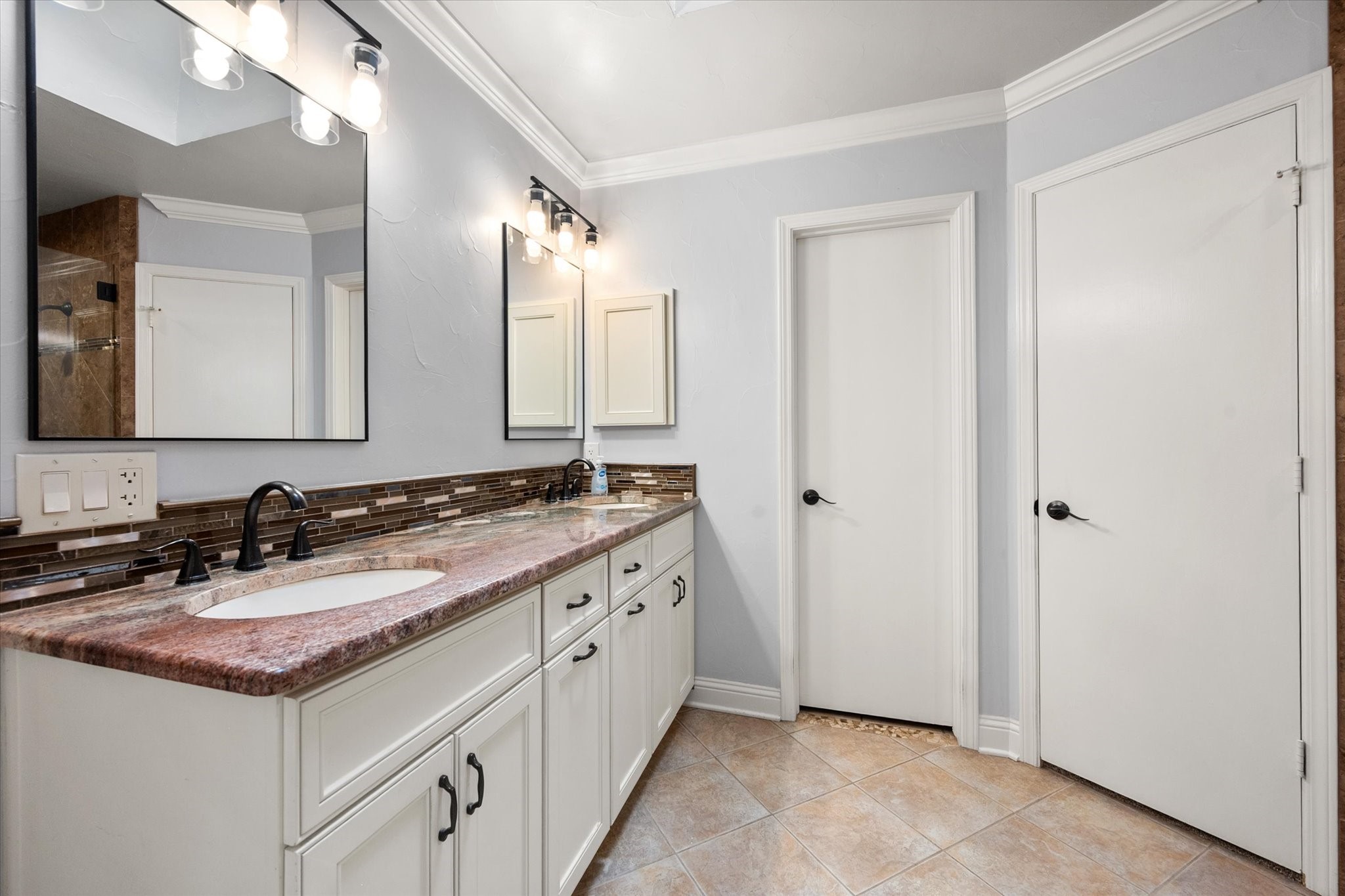 1229 Brookfield Lane Mansfield TX 76063