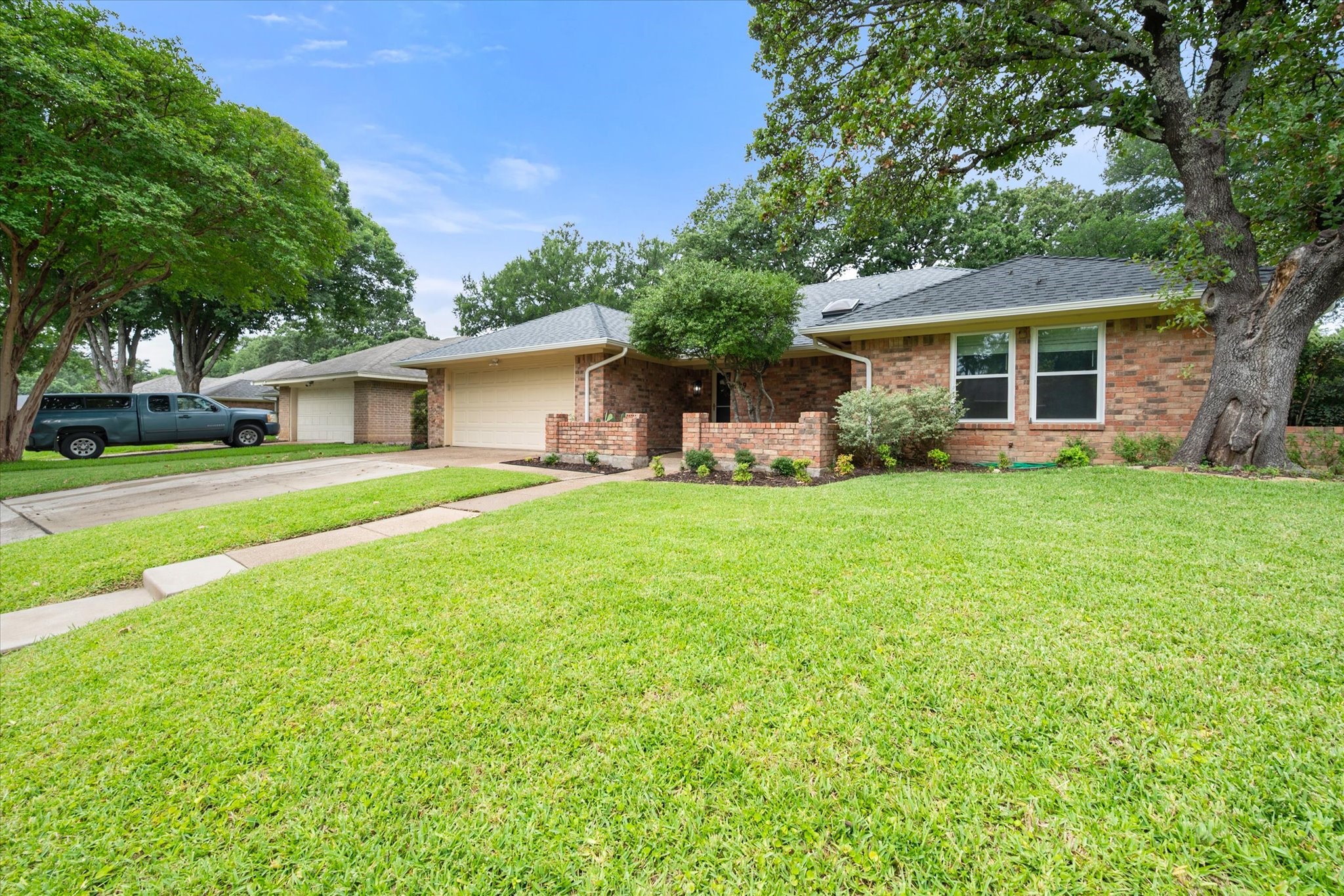1229 Brookfield Lane Mansfield TX 76063