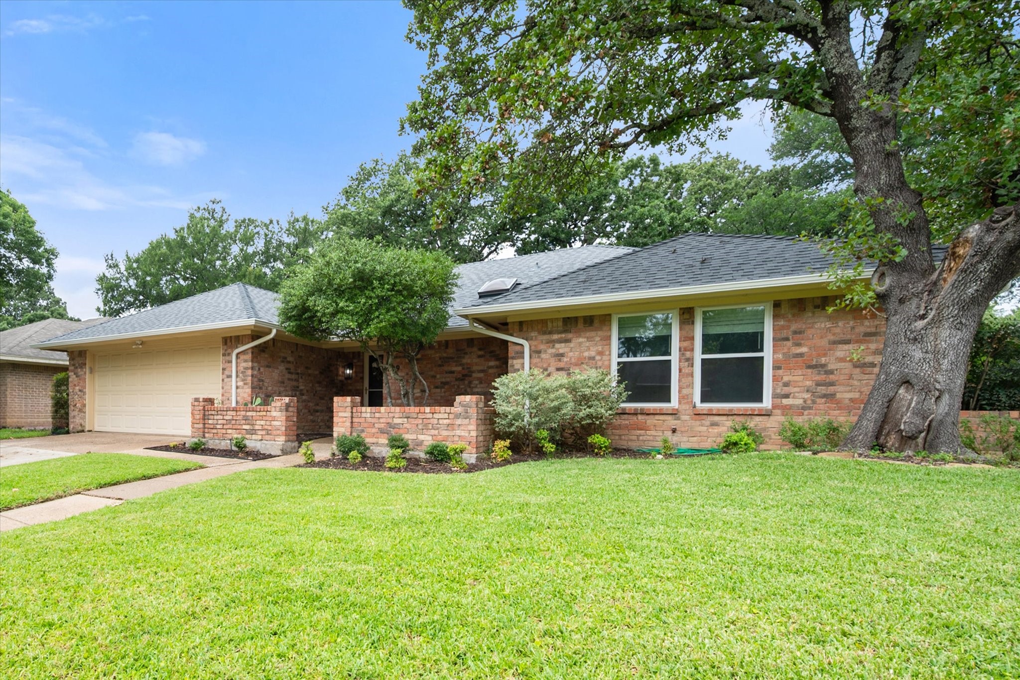 1229 Brookfield Lane Mansfield TX 76063