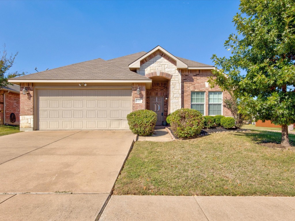 1428 Kramer Court Burleson TX 76028