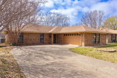 623 Cleveland Street Greenville TX 75401