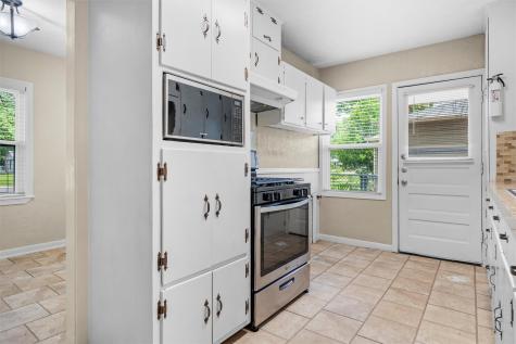 5441 Thomas Lane River Oaks TX 76114