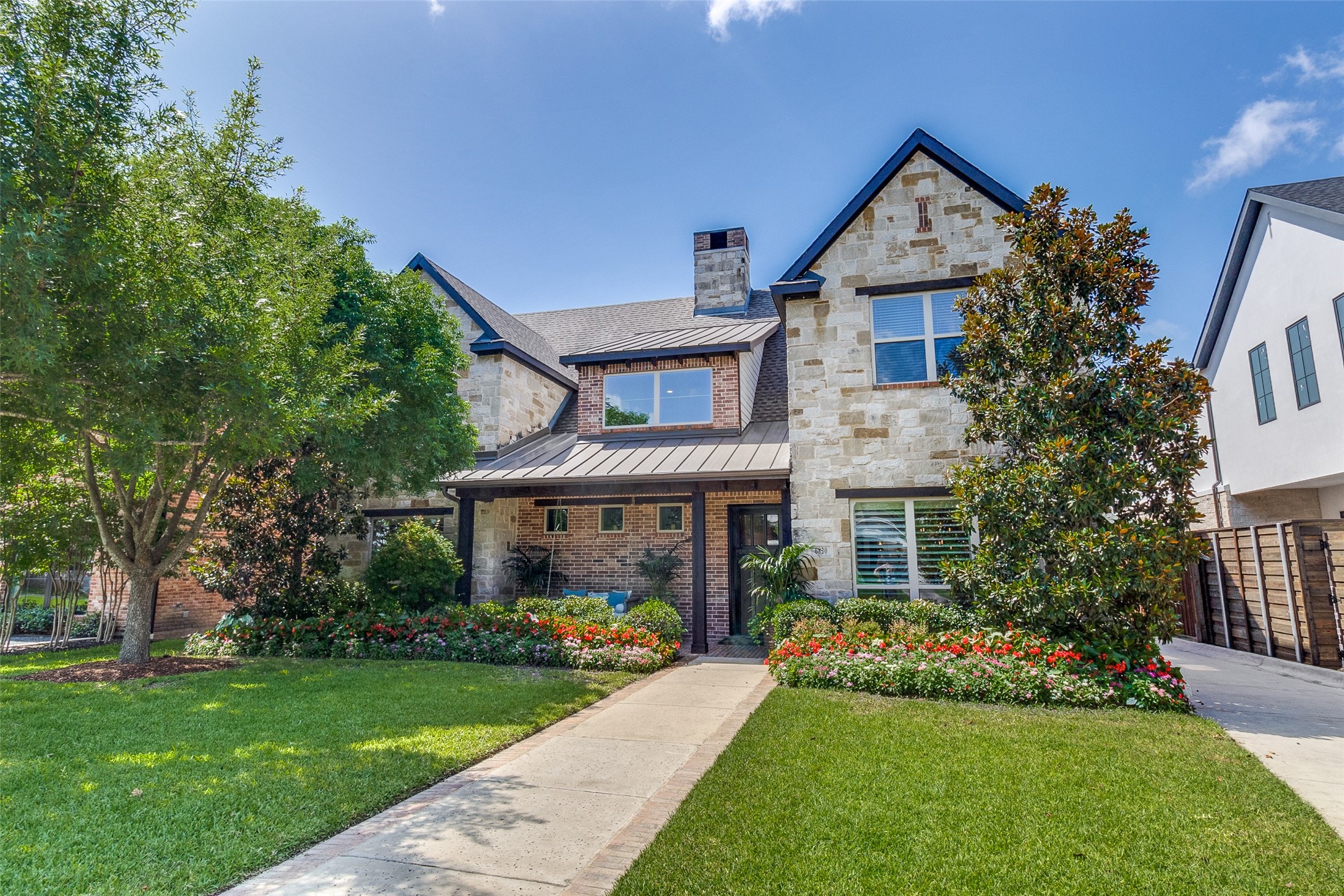 6820 Southridge Drive Dallas TX 75214