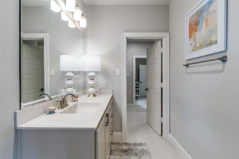 6820 Southridge Drive Dallas TX 75214