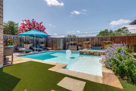 6820 Southridge Drive Dallas TX 75214