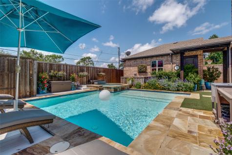 6820 Southridge Drive Dallas TX 75214