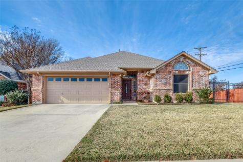 2025 Lorean Court Hurst TX 76054