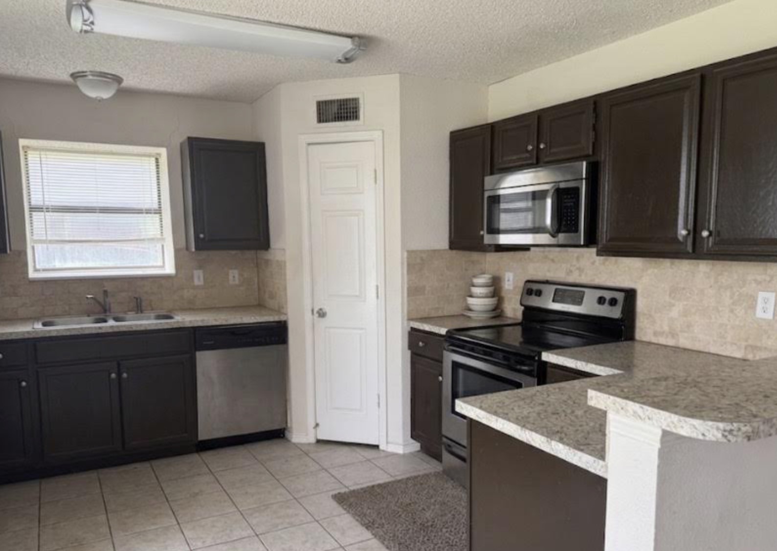 4737 Hollow Tree Drive Arlington TX 76018