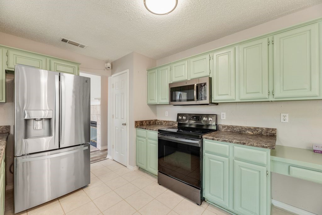 5610 Eagle Rock Road Arlington TX 76017
