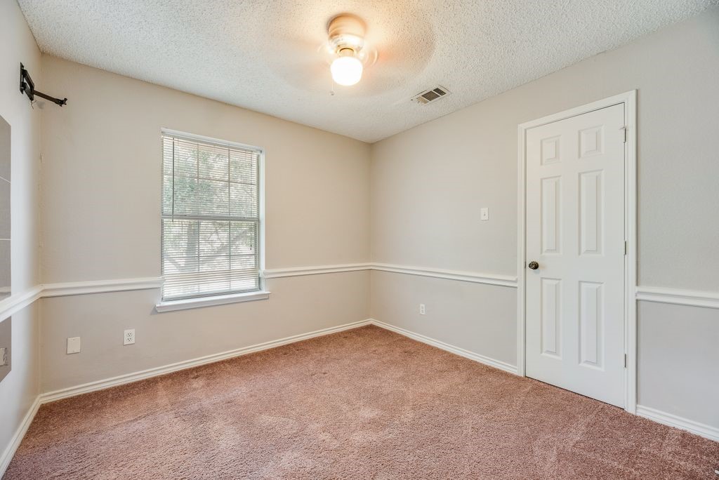 5610 Eagle Rock Road Arlington TX 76017