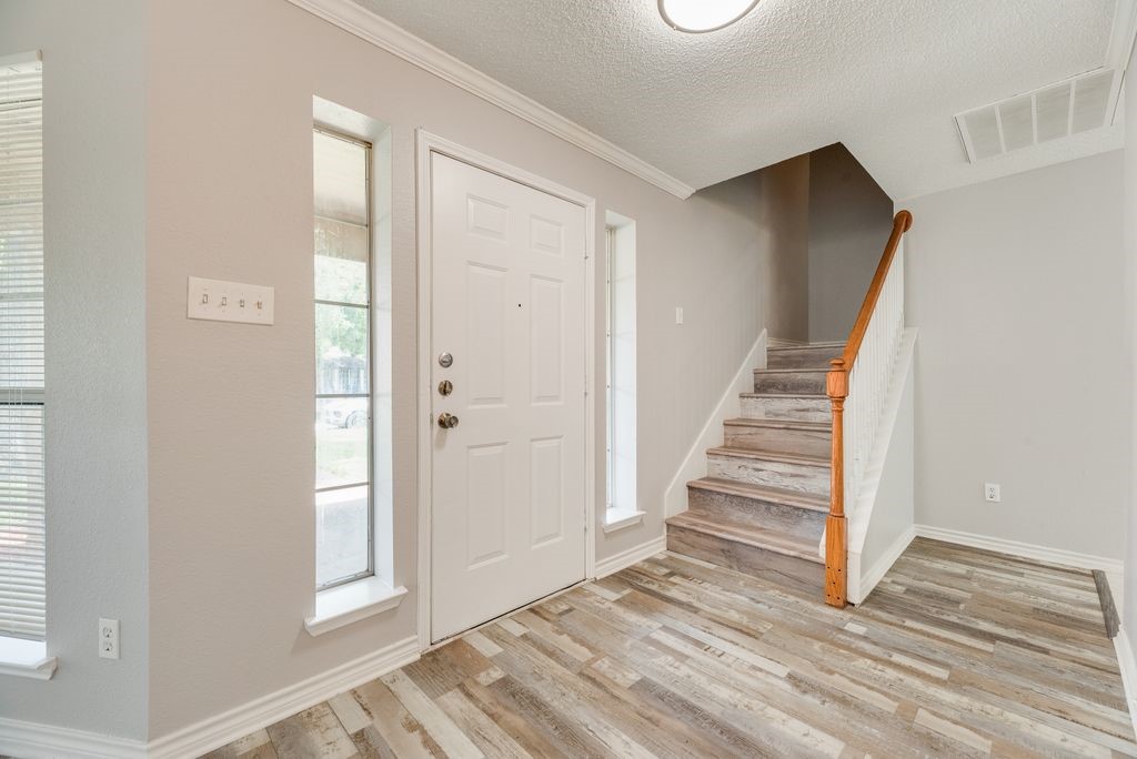 5610 Eagle Rock Road Arlington TX 76017