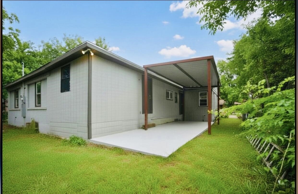 1574 Madrid Street Dallas TX 75216