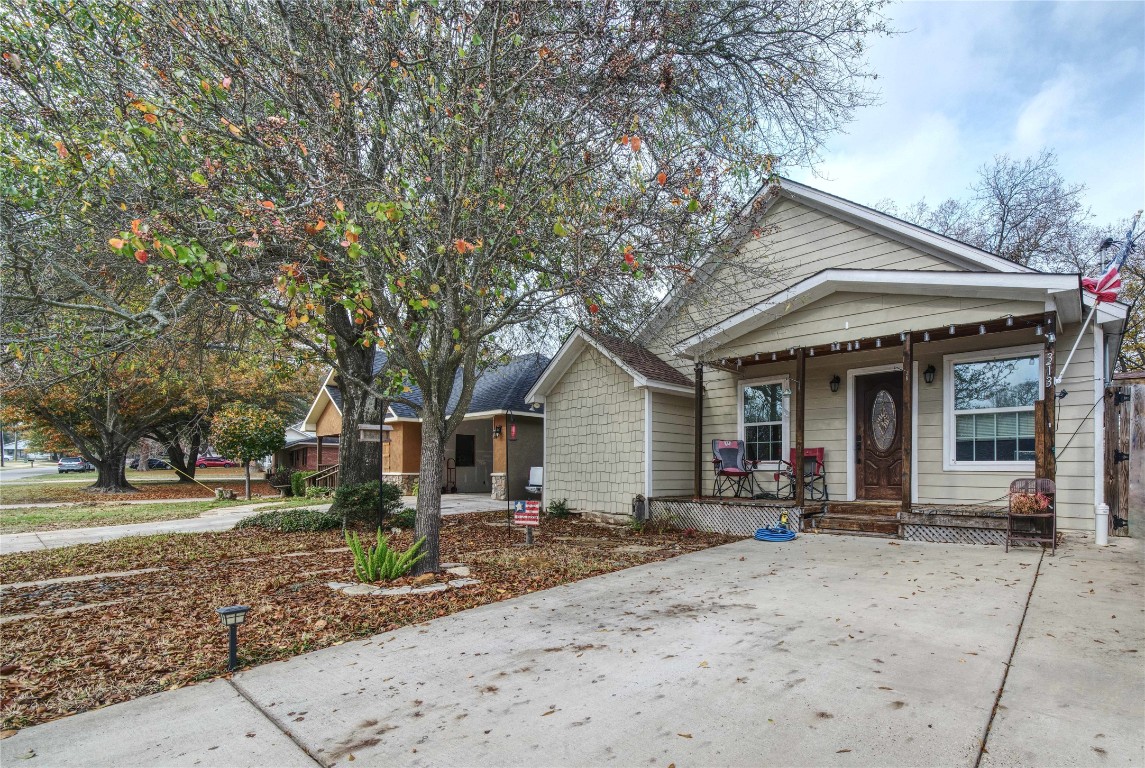313 W South Street Lindale TX 75771