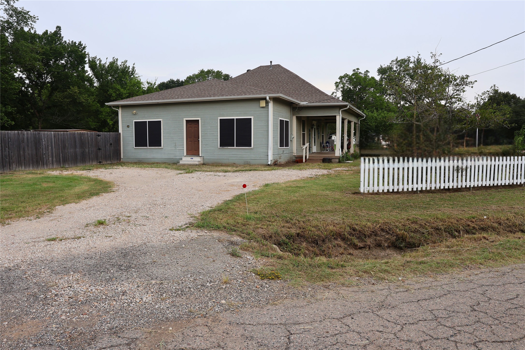 210 Hopkins Alba TX 75410