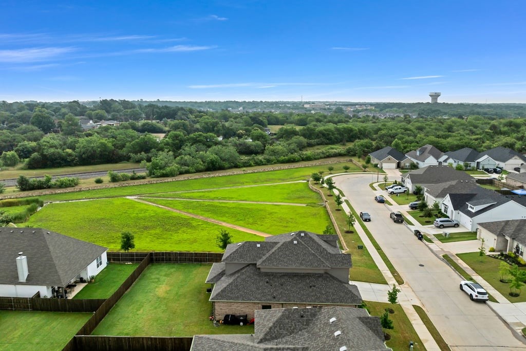 2400 Peebles Lane Denton TX 76207