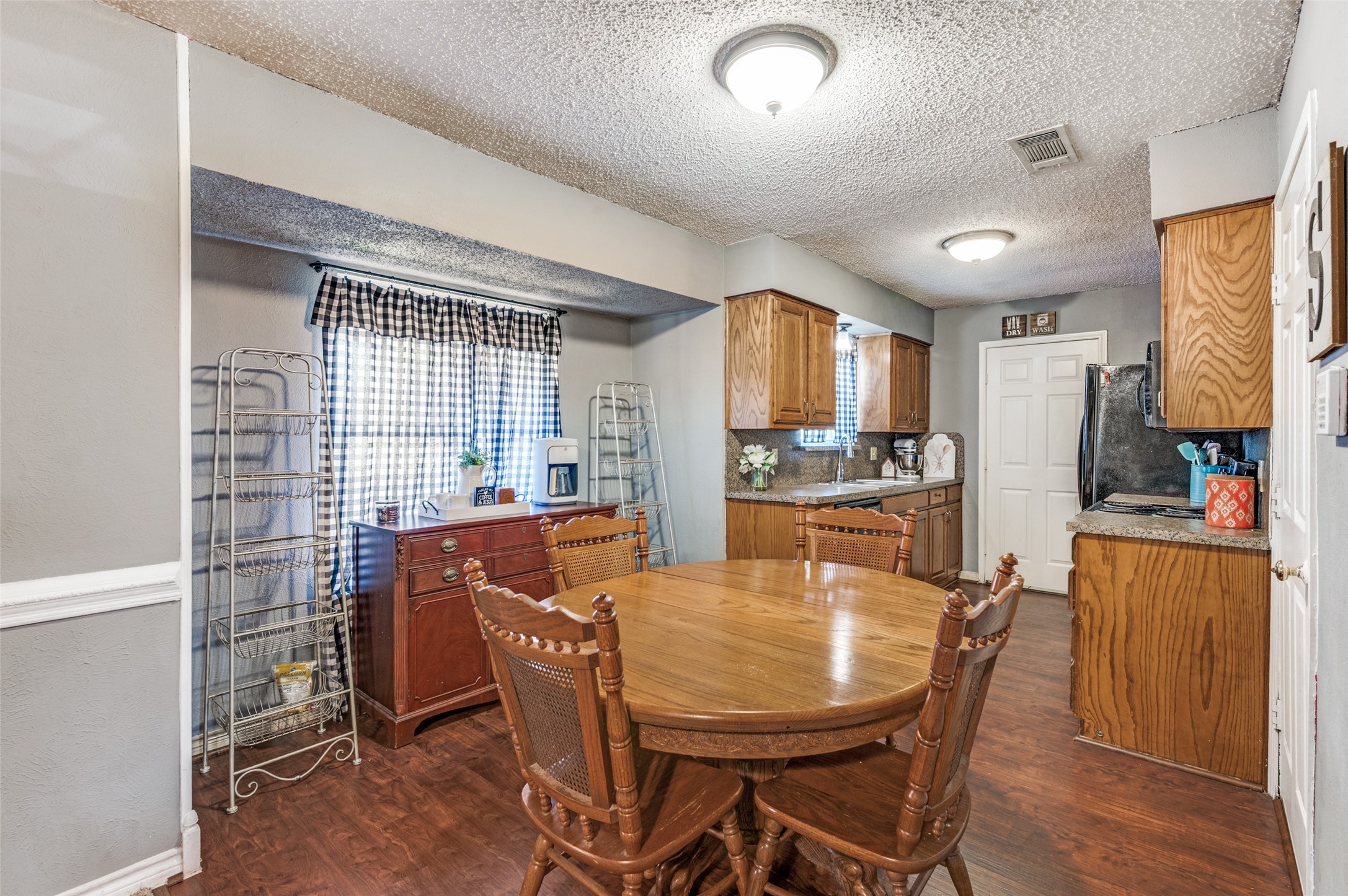 600 Sue Ann Lane Burleson TX 76028