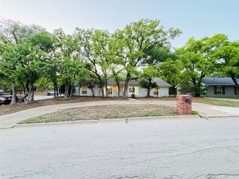 4421 Woodridge Drive Arlington TX 76013