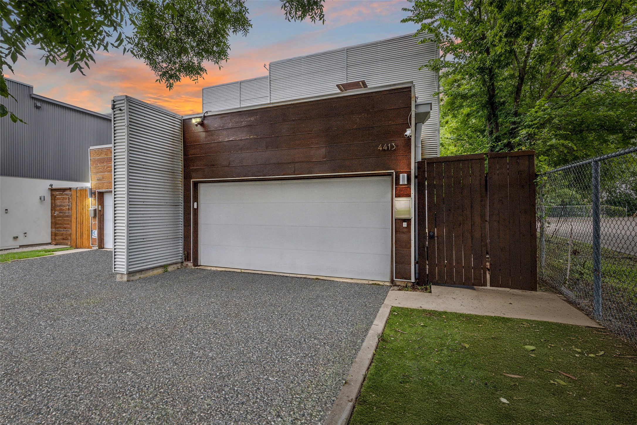 4413 Roseland Avenue Dallas TX 75204