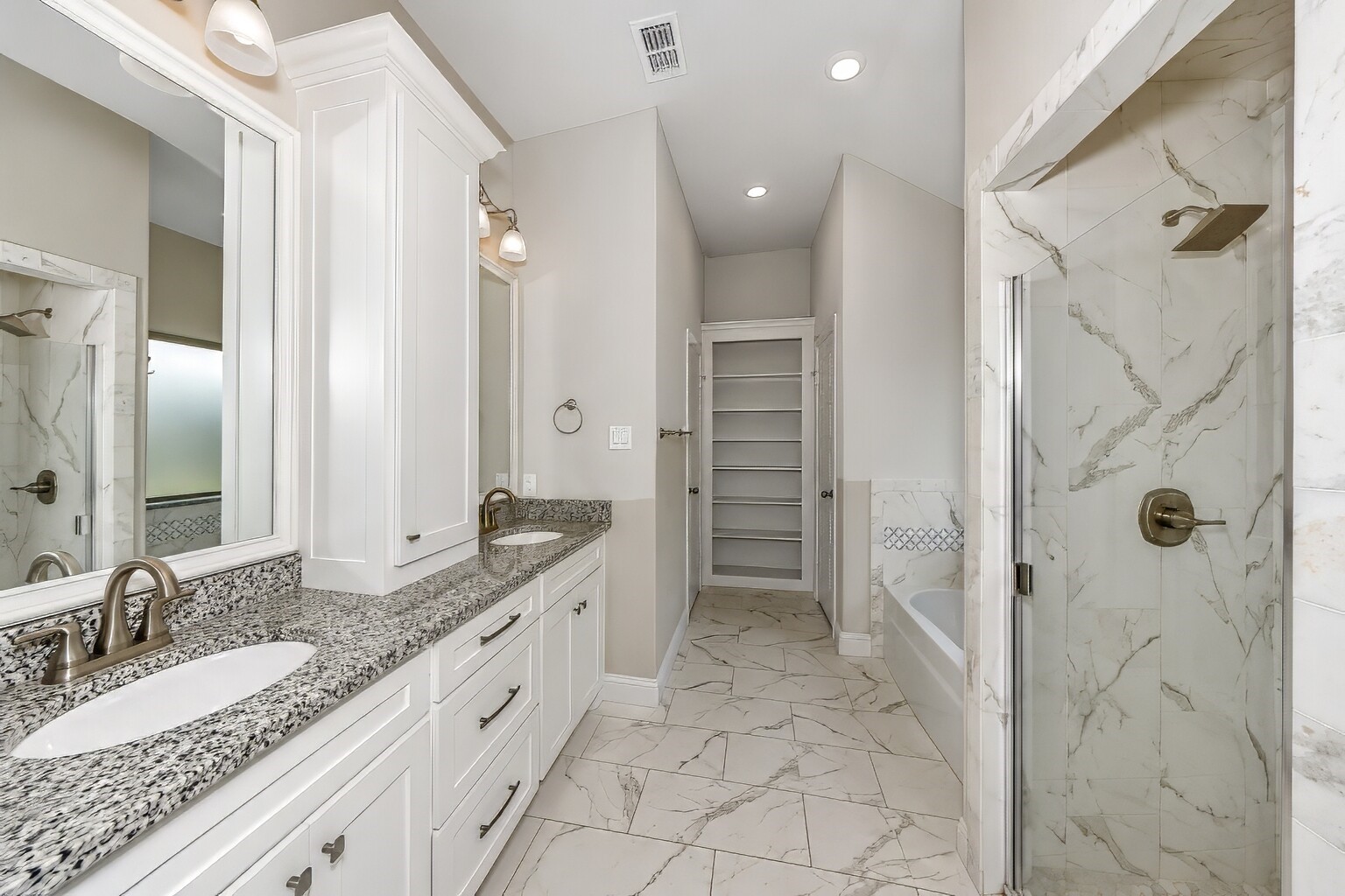 933 E 5th Street Springtown TX 76082