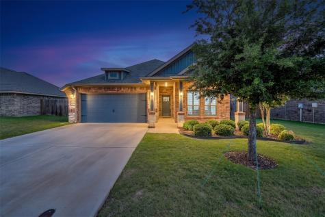 933 E 5th Street Springtown TX 76082