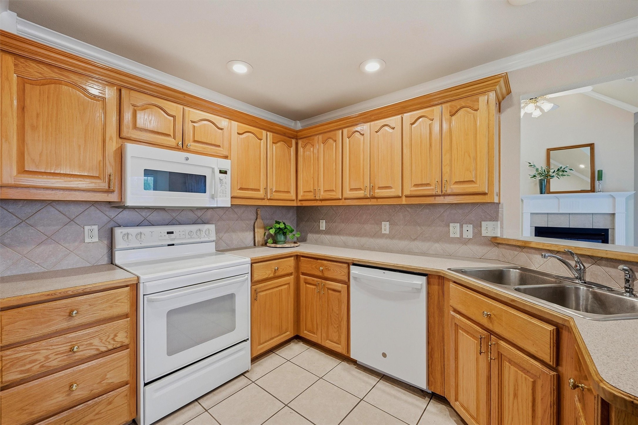 2507 Renaissance Circle Denison TX 75020