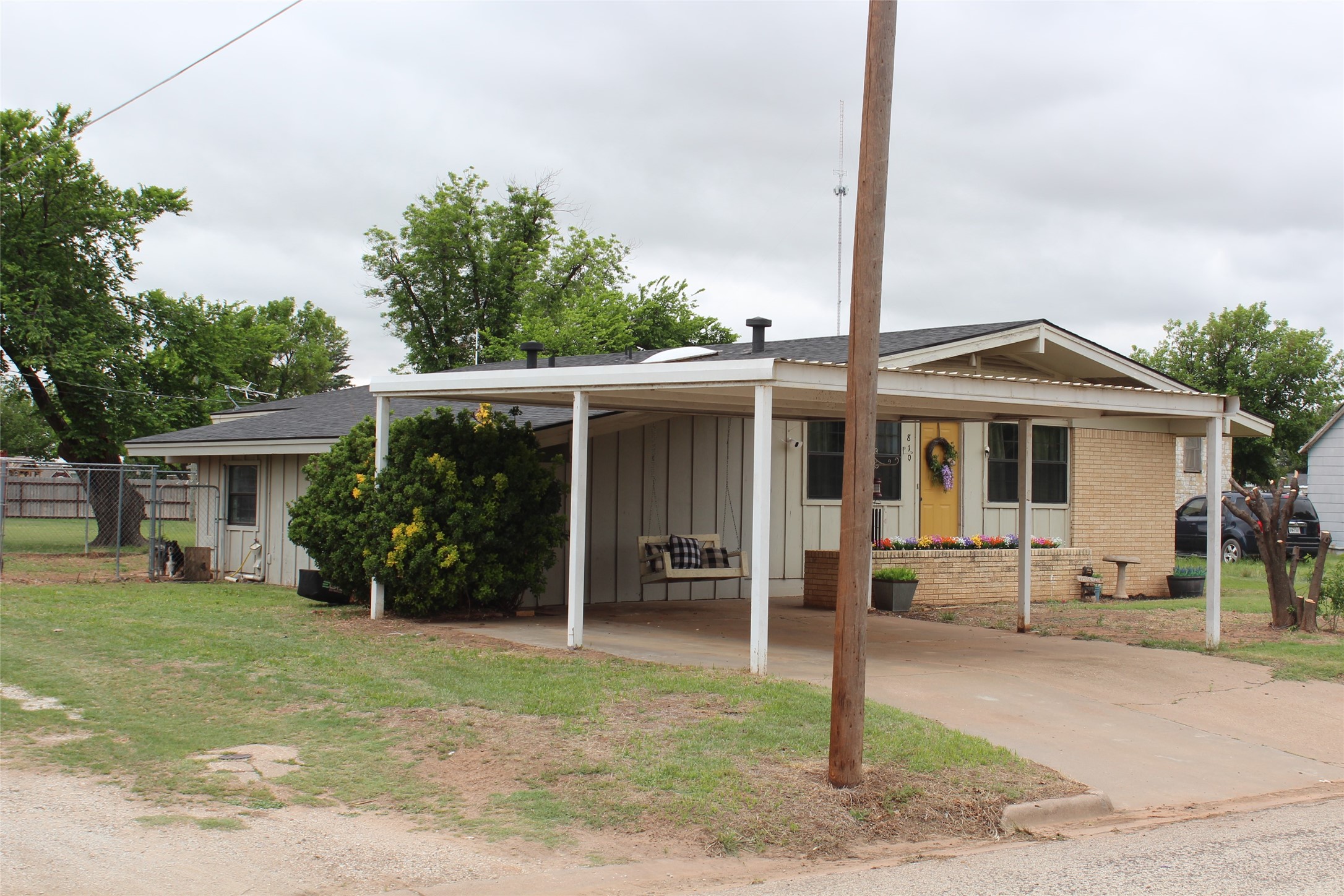 810 W Eden Street Munday TX 76371