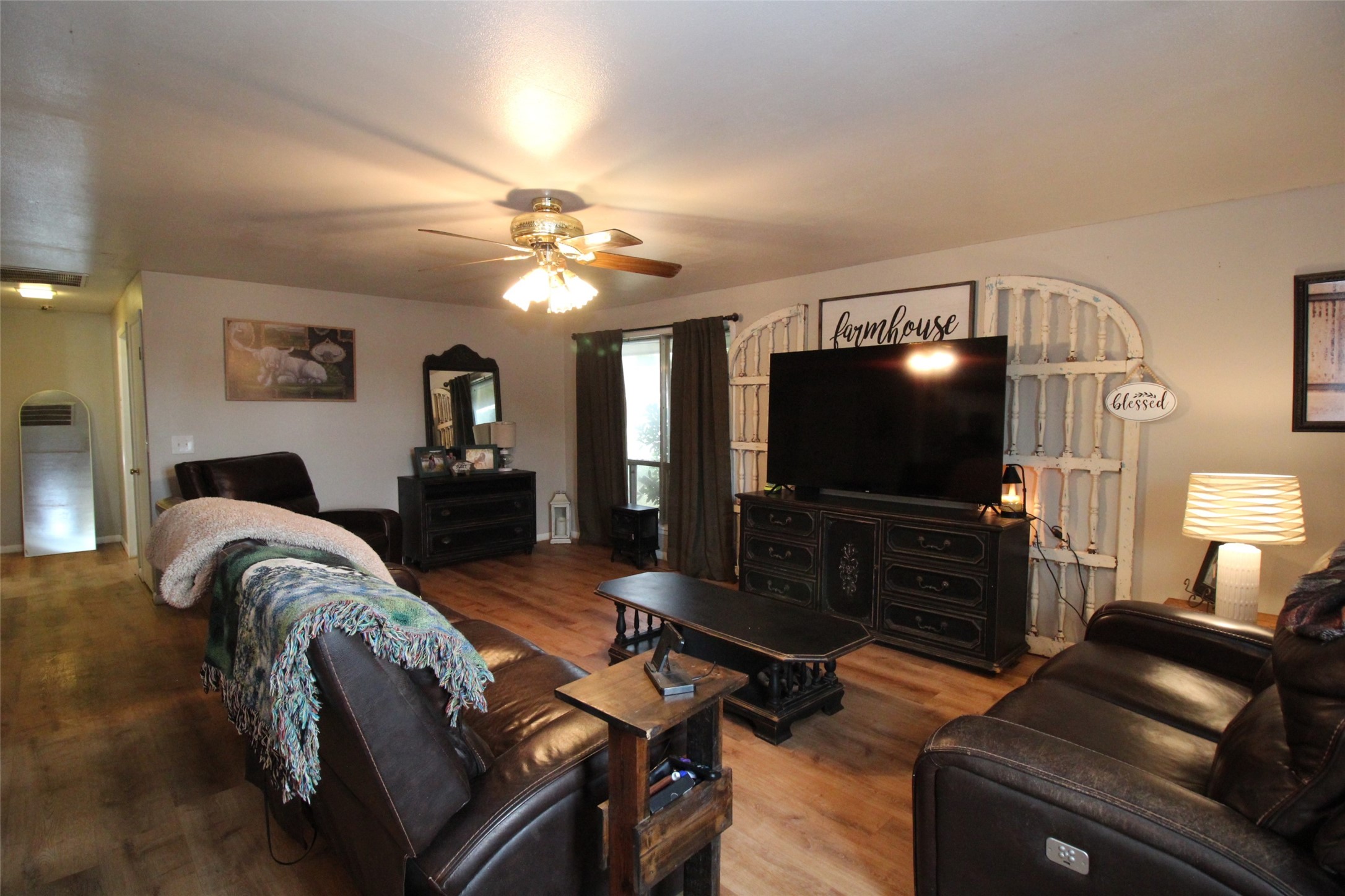 810 W Eden Street Munday TX 76371