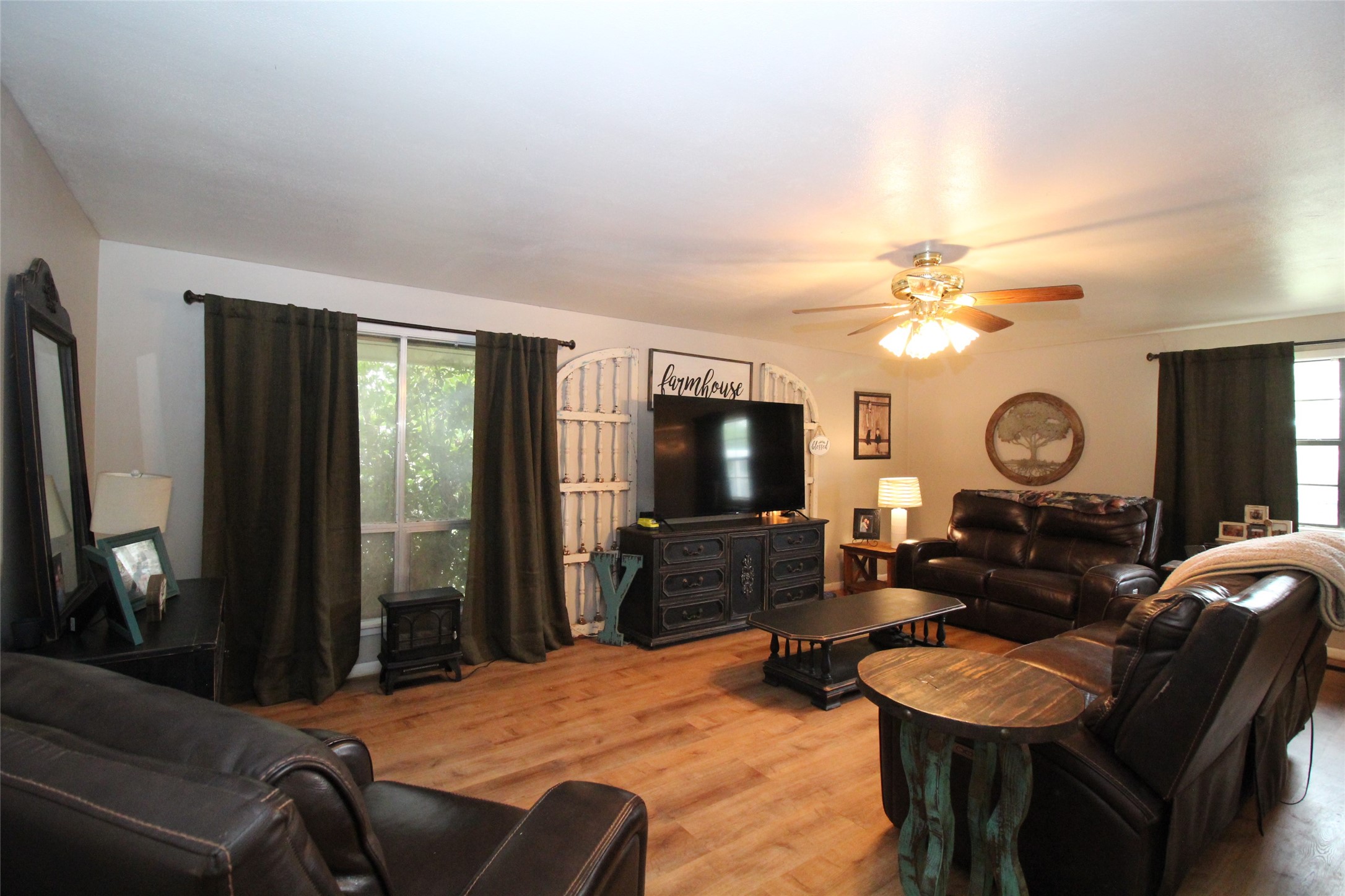 810 W Eden Street Munday TX 76371