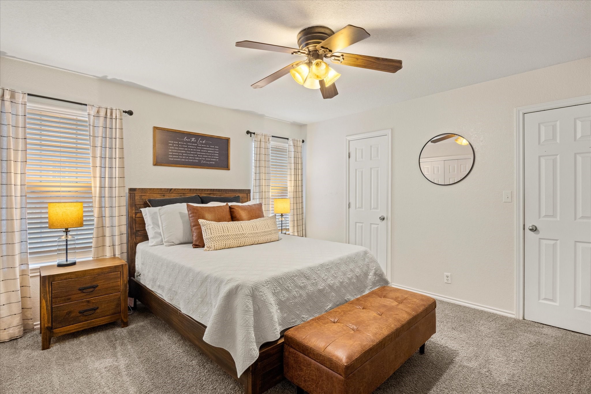 1709 W Doyle Street Granbury TX 76048