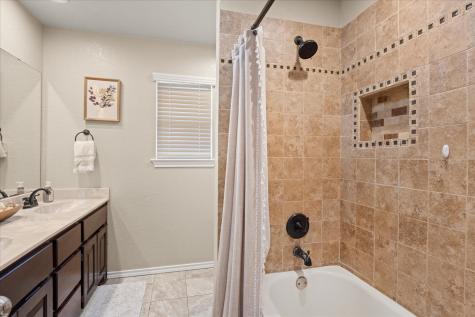 1709 W Doyle Street Granbury TX 76048