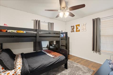 1709 W Doyle Street Granbury TX 76048