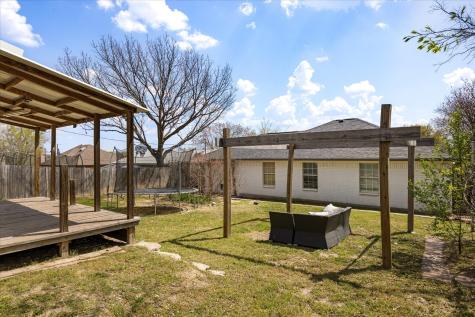 1709 W Doyle Street Granbury TX 76048