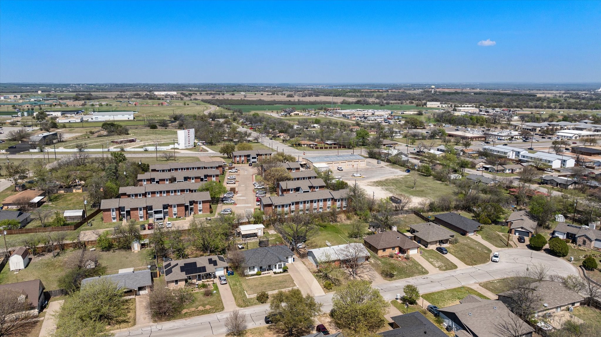 1709 W Doyle Street Granbury TX 76048