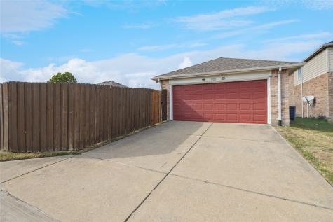 1328 Marvin Gardens Lancaster TX 75134