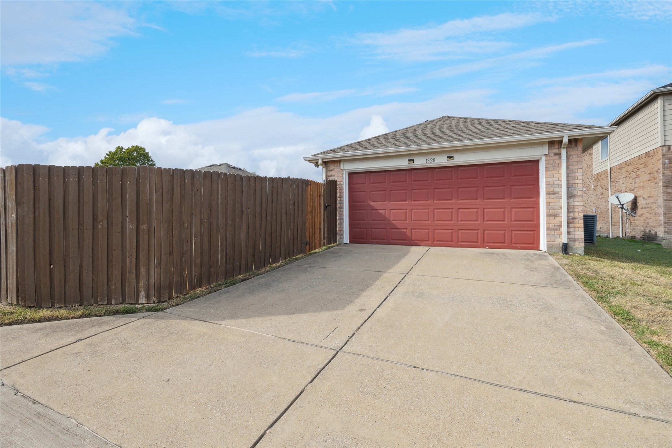 1328 Marvin Gardens Lancaster TX 75134