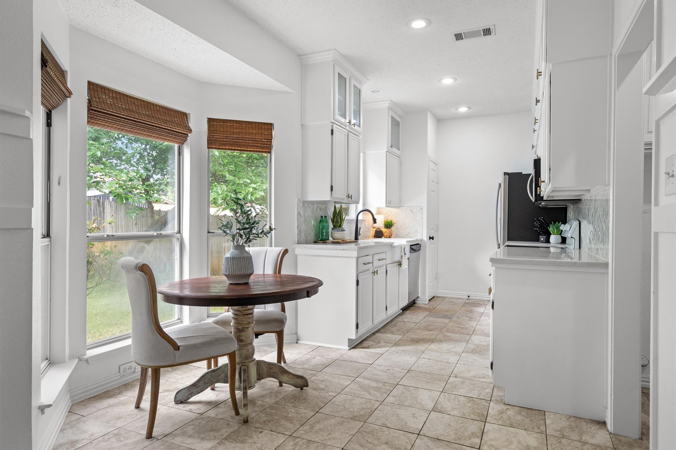 211 Arthur Drive Kennedale TX 76060
