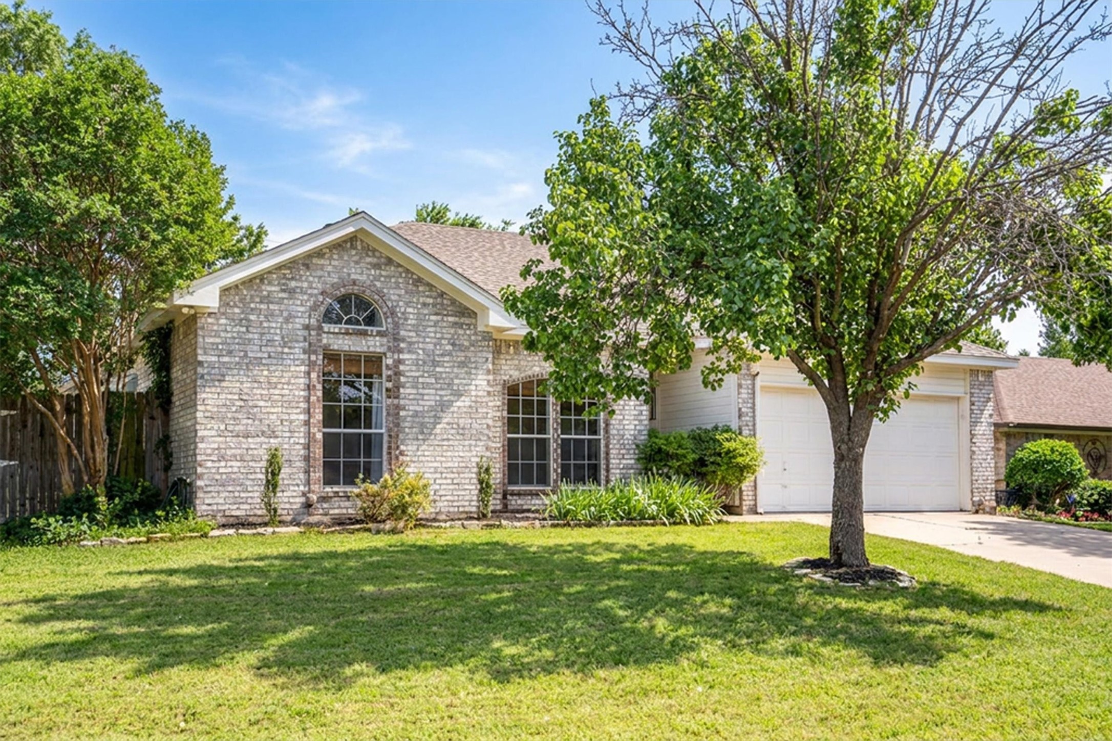211 Arthur Drive Kennedale TX 76060