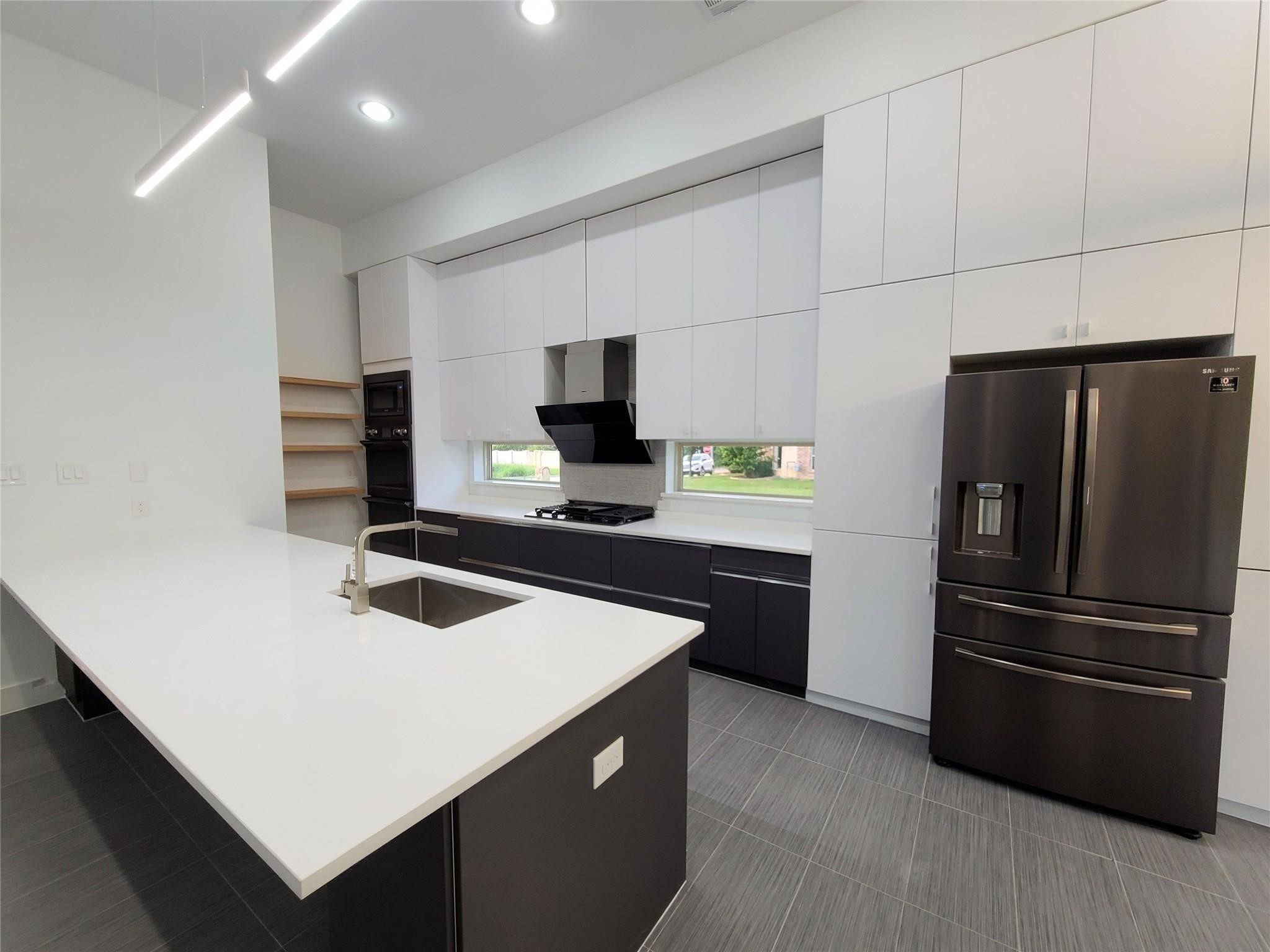 2812 Almanzor Avenue Irving TX 75062