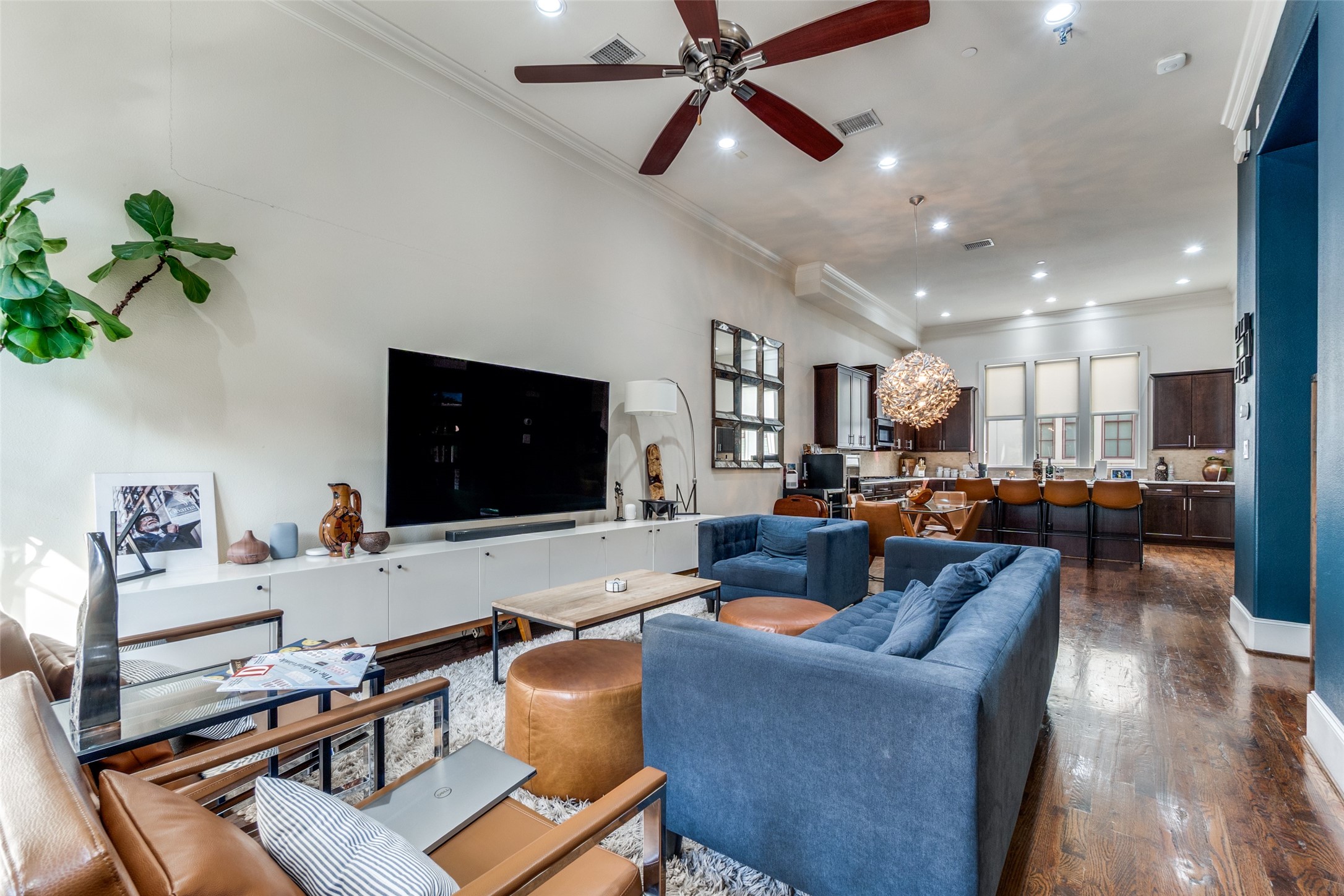2171 Helsminster Drive Dallas TX 75201
