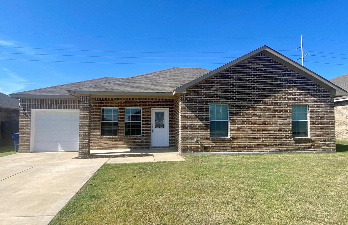 2108 Oliver Street Greenville TX 75401